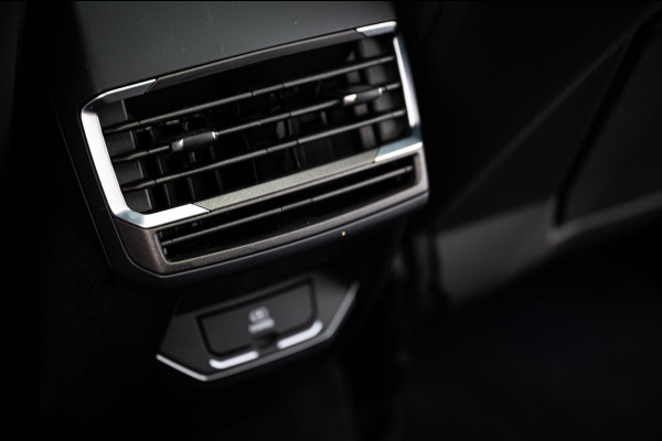 Lynk & Co 01 1.5 261PK Plug-in Hybrid 360 Camera Pano/dak Apple/Carplay Adaptive/Cruise