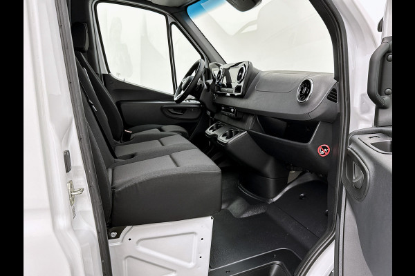 Mercedes-Benz eSprinter 314/414 L3H2 Pro 113kWh 450km actieradius DC laden 115KW Stoelverwarming Camera Betimmering