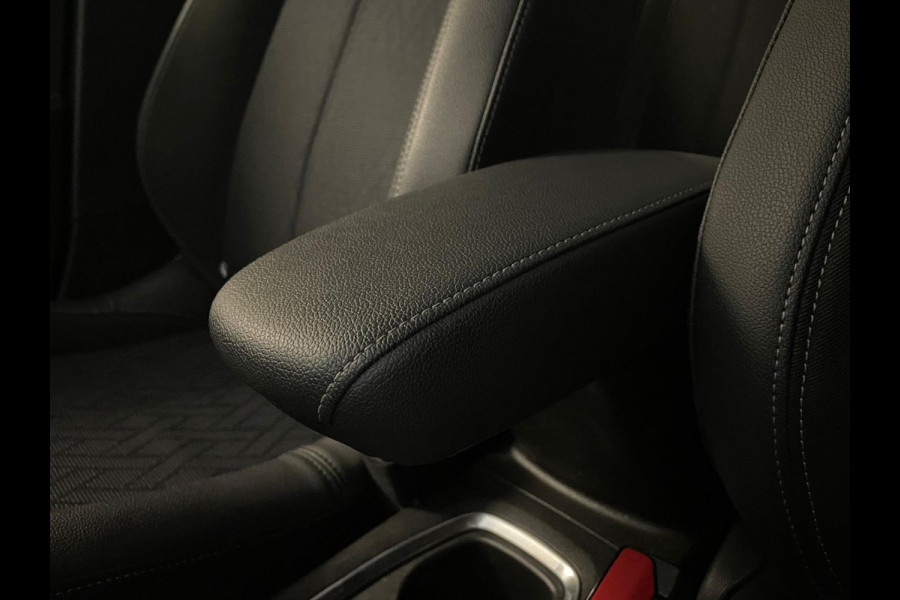 Opel Corsa 1.2 Elegance 100PK AUTOMAAT AIRCO CRUISE NAVI VIA APP APPLE CARPLAY VELGEN ZEER NETTE AUTO