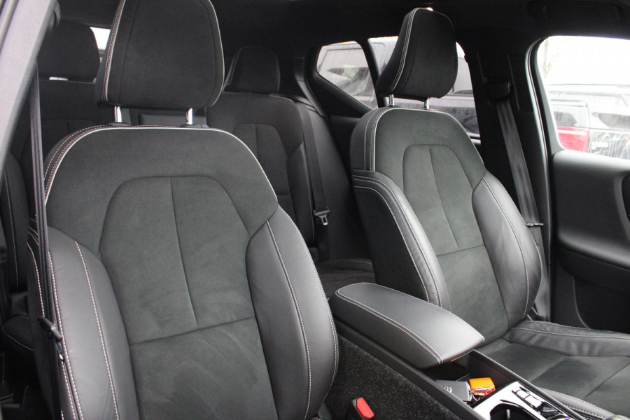 Volvo XC40 1.5 T5 Recharge R-Design | Harman/Kardon | Adaptive Cruise Control | Stoelverwarming | Panorama Dak | Camera | Navigatie | Lederen Bekleding | Electrische Klep |