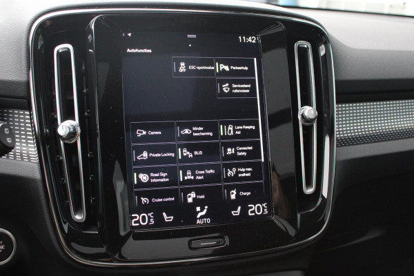 Volvo XC40 1.5 T5 Recharge R-Design | Harman/Kardon | Adaptive Cruise Control | Stoelverwarming | Panorama Dak | Camera | Navigatie | Lederen Bekleding | Electrische Klep |