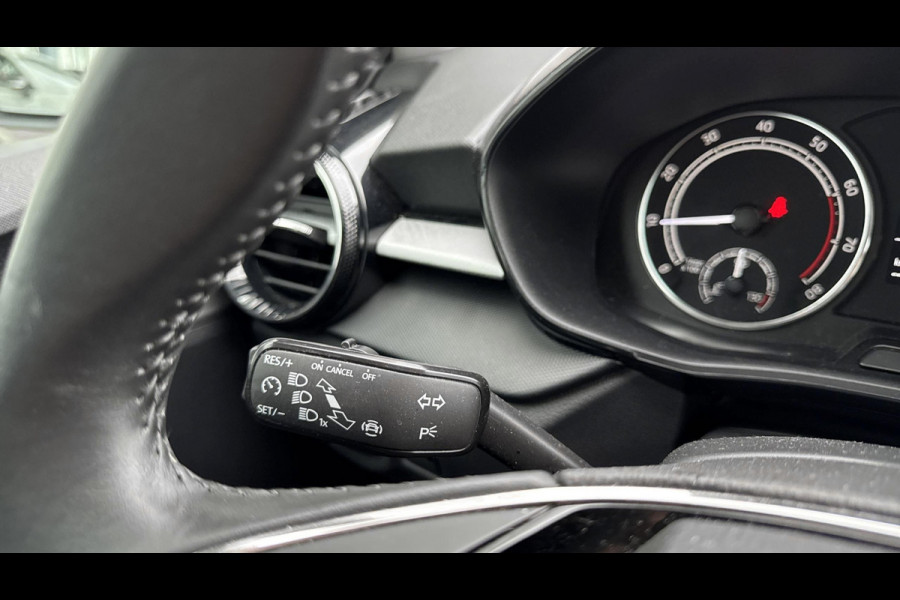 Škoda Fabia 1.0 MPI 80pk Ambition Airco Clima Cruise Lm velgen