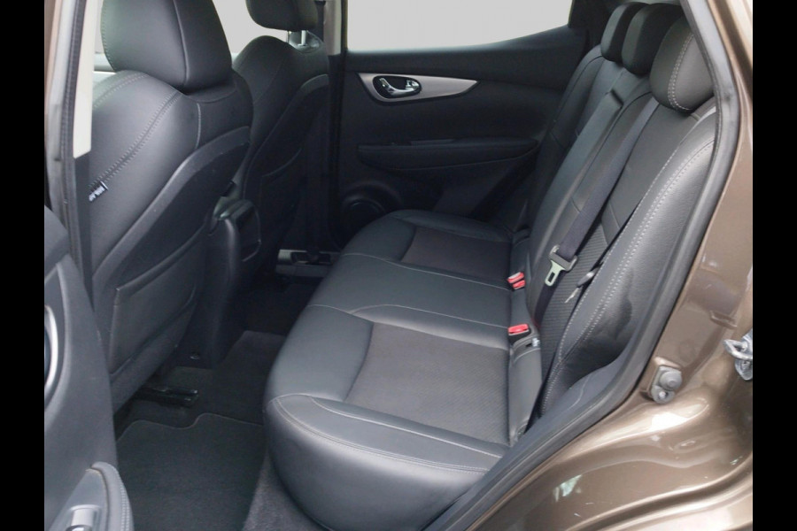 Nissan QASHQAI 1.6 N-Connecta | Trekhaak | Stoelverwarming Half leder | 360 Camera | Comfort pakket