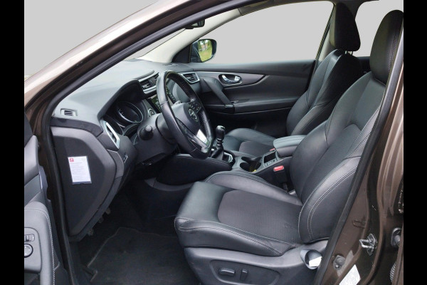 Nissan QASHQAI 1.6 N-Connecta | Trekhaak | Stoelverwarming Half leder | 360 Camera | Comfort pakket