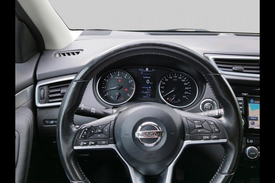 Nissan QASHQAI 1.6 N-Connecta | Trekhaak | Stoelverwarming Half leder | 360 Camera | Comfort pakket
