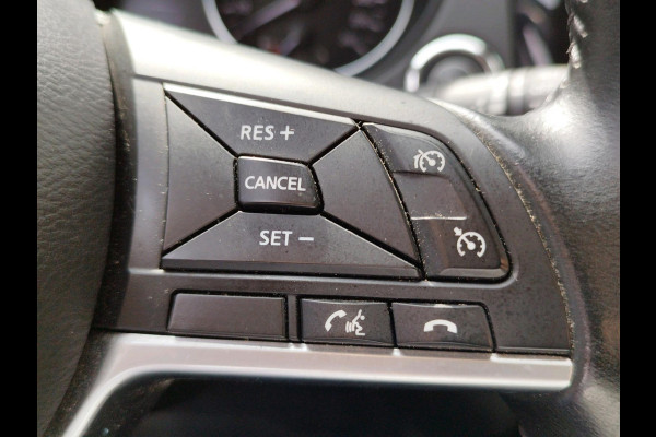 Nissan QASHQAI 1.6 N-Connecta | Trekhaak | Stoelverwarming Half leder | 360 Camera | Comfort pakket