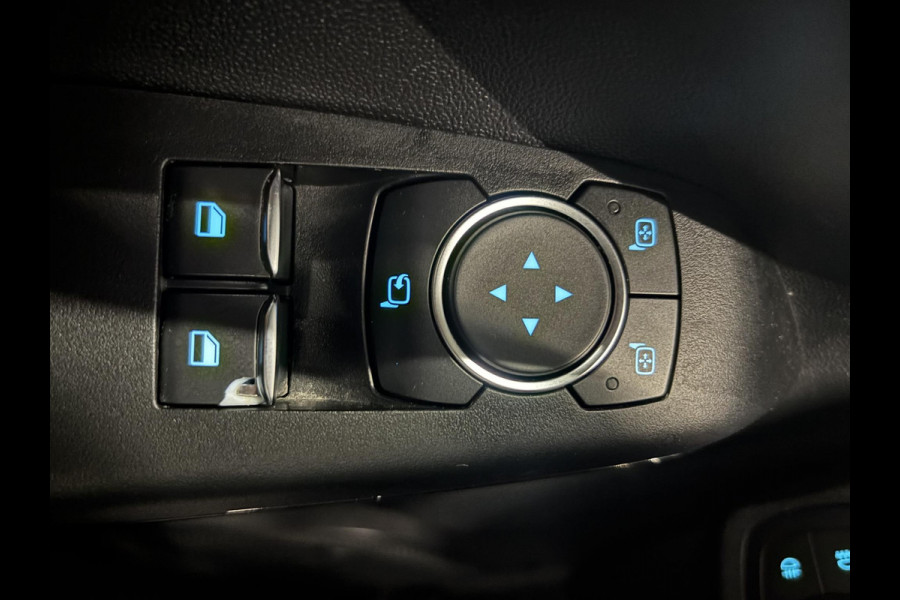 Ford Fiesta 1.0 EcoBoost Titanium AUTOMAAT Navigatie Cruise control Airco