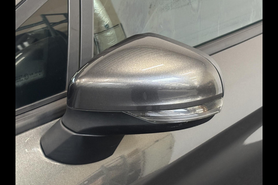 Ford Fiesta 1.0 EcoBoost Titanium AUTOMAAT Navigatie Cruise control Airco