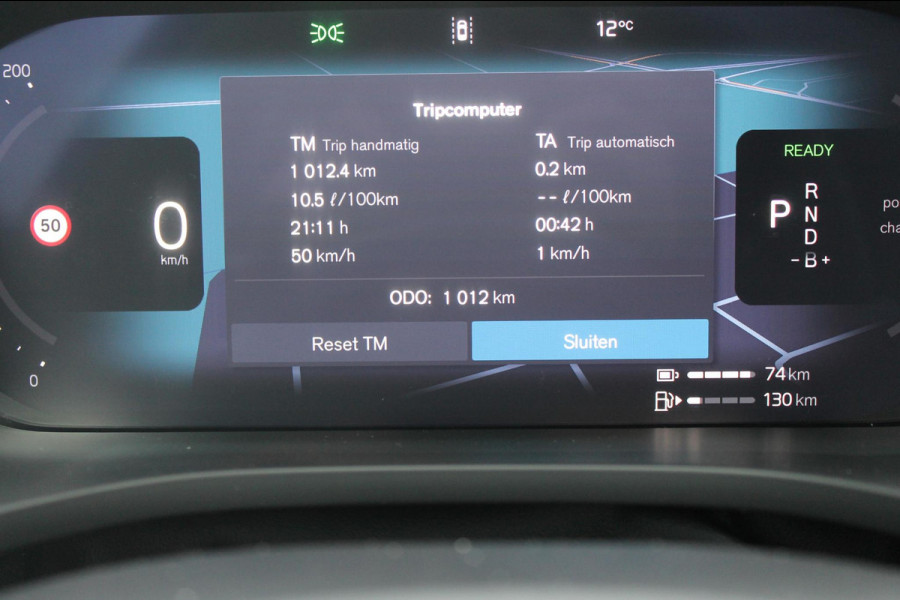 Volvo XC60 T8 Plug-in hybrid 455PK AWD Plus Black Edition Head-up display / Panoramisch schuif-kanteldak / Luchtvering / Trekhaak / 360graden camera / Google Infotainment