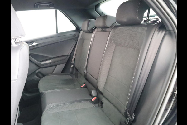 Volkswagen T-Roc 1.5 TSI R-Line 150 PK DSG | Navigatie | Trekhaak afneembaar | ErgoActive Stoel Pakket | Parkeercamera |