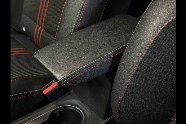 Renault Captur 1.3 TCe 140 R.S. Line Groot navi | Acc | Blindspot | Stoel&Stuur verwarming | 360 100% Renault Dealer onderhouden