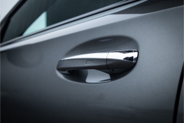 Mercedes-Benz A-Klasse A180 Business Solution AMG - AMG Line | Panorama | Memory | Sfeerverlichting