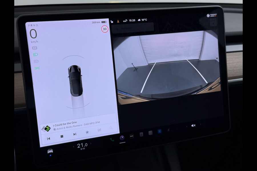 Tesla Model 3 Long Range AWD 75kWh 463pk Facelift Warmtepomp Lmv 19" AutoPilot Leder Panoramadak Adaptive-Cruise Camera's Elektr.-Stuur+Stoele Navi LED DAB Voorverwarmen interieur Keyless One-Pedal-Drive 4WD SOH 87% Origineel Nederlandse Auto Fabrieksgarantie op Accu en Motor tot 21-12-2028/192.00km