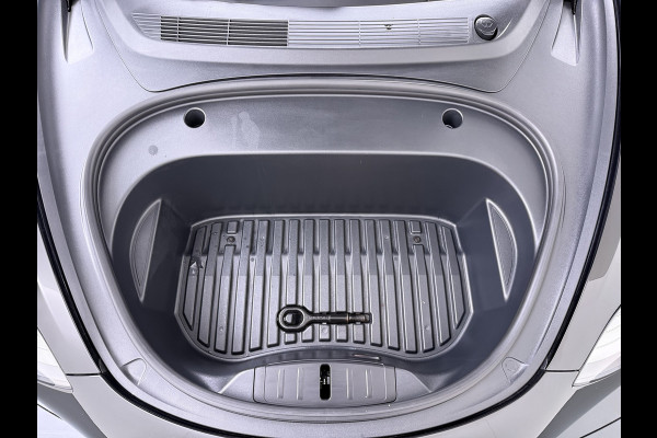 Tesla Model 3 Long Range AWD 75kWh 463pk Facelift Warmtepomp Lmv 19" AutoPilot Leder Panoramadak Adaptive-Cruise Camera's Elektr.-Stuur+Stoele Navi LED DAB Voorverwarmen interieur Keyless One-Pedal-Drive 4WD SOH 87% Origineel Nederlandse Auto Fabrieksgarantie op Accu en Motor tot 21-12-2028/192.00km