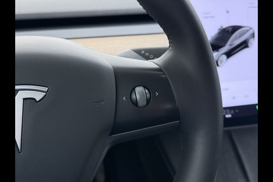 Tesla Model 3 Long Range AWD 75kWh 463pk Facelift Warmtepomp Lmv 19" AutoPilot Leder Panoramadak Adaptive-Cruise Camera's Elektr.-Stuur+Stoele Navi LED DAB Voorverwarmen interieur Keyless One-Pedal-Drive 4WD SOH 87% Origineel Nederlandse Auto Fabrieksgarantie op Accu en Motor tot 21-12-2028/192.00km