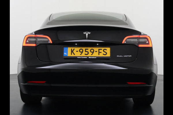 Tesla Model 3 Long Range AWD 75kWh 463pk Facelift Warmtepomp Lmv 19" AutoPilot Leder Panoramadak Adaptive-Cruise Camera's Elektr.-Stuur+Stoele Navi LED DAB Voorverwarmen interieur Keyless One-Pedal-Drive 4WD SOH 87% Origineel Nederlandse Auto Fabrieksgarantie op Accu en Motor tot 21-12-2028/192.00km