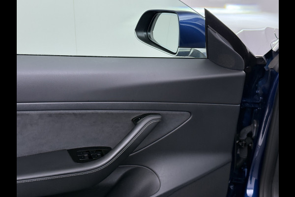 Tesla Model 3 RWD SR plus 325PK SOH 93% LFP Accu AutoPilot Leder Panoramadak Adaptive-Cruise Camera's Elektr.-Stuur+Stoelen+Spiegels+Geheugen+ Navi LED DAB Voorverwarmen Keyless One-Pedal-Drive Lmv 18" 1e Eigenaar Origineel Nederlandse Auto