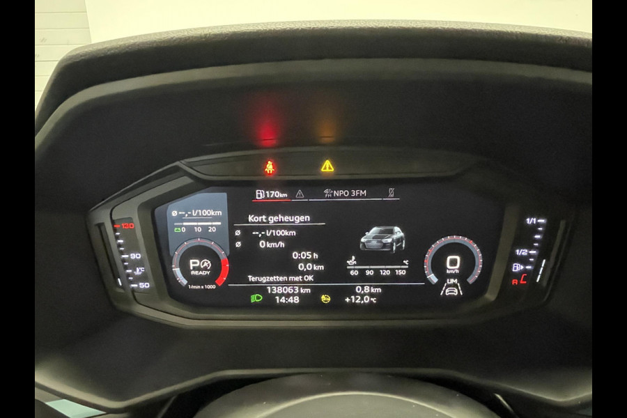 Audi A1 Sportback 35 TFSI 150pk S-tronic Navigatie Apple Carplay/Android Auto Parkeersensoren Virtual Cockpit Lichtmetalen velgen Airco