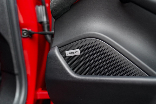 Porsche Taycan Sport Turismo GTS 93 kWh | Luchtvering / LIFT | Bose surround sound | Panorama | Luxe Leder / Alcantara | Sfeerverl