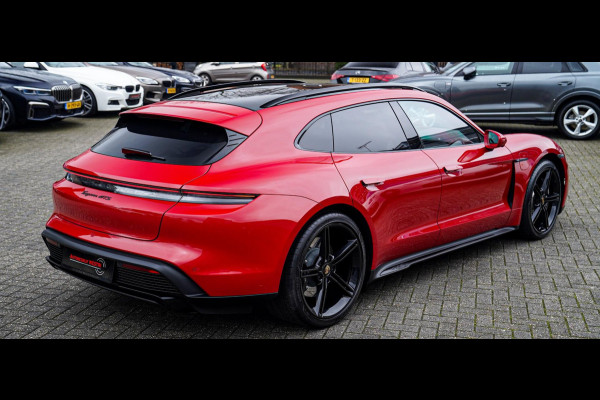Porsche Taycan Sport Turismo GTS 93 kWh | Luchtvering / LIFT | Bose surround sound | Panorama | Luxe Leder / Alcantara | Sfeerverl