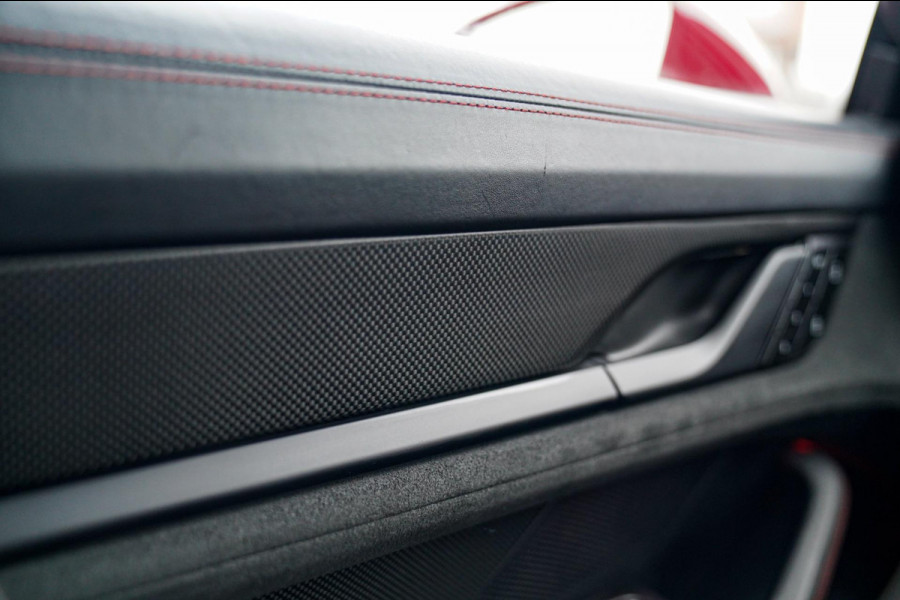 Porsche Taycan Sport Turismo GTS 93 kWh | Luchtvering / LIFT | Bose surround sound | Panorama | Luxe Leder / Alcantara | Sfeerverl