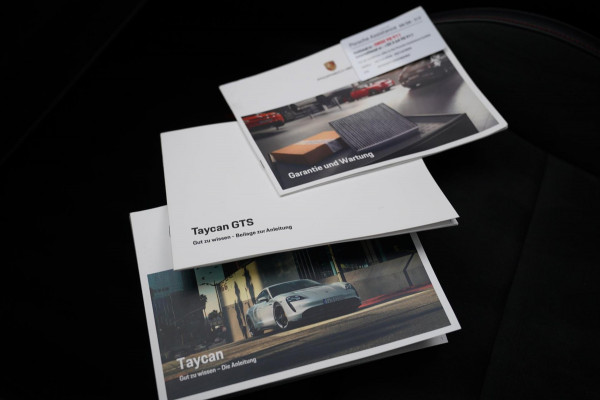 Porsche Taycan Sport Turismo GTS 93 kWh | Luchtvering / LIFT | Bose surround sound | Panorama | Luxe Leder / Alcantara | Sfeerverl