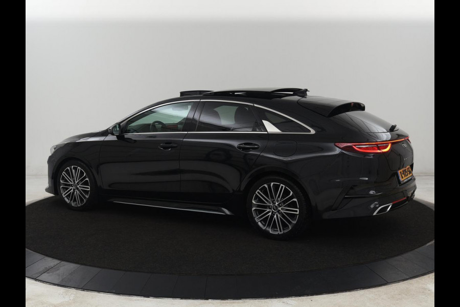 Kia ProCeed 1.5 T-GDI GT-PlusLine | Panoramadak | Leder/Alcantara | Adaptive cruise | Stoelverwarming | Carplay | Full LED | Navigatie | Stuurverwarming | JBL Sound