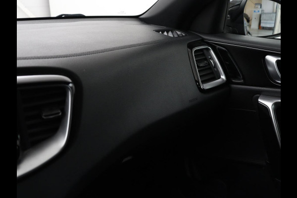 Kia ProCeed 1.5 T-GDI GT-PlusLine | Panoramadak | Leder/Alcantara | Adaptive cruise | Stoelverwarming | Carplay | Full LED | Navigatie | Stuurverwarming | JBL Sound