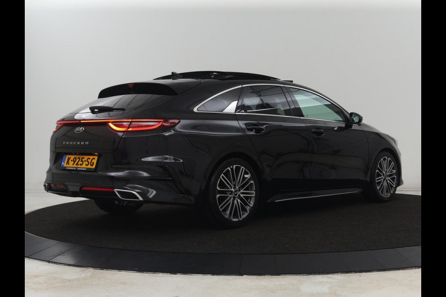 Kia ProCeed 1.5 T-GDI GT-PlusLine | Panoramadak | Leder/Alcantara | Adaptive cruise | Stoelverwarming | Carplay | Full LED | Navigatie | Stuurverwarming | JBL Sound