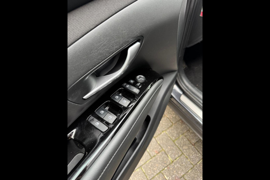 Hyundai Tucson 1.6 T-GDI HEV 180PK /Led /Pano /Winterpakket