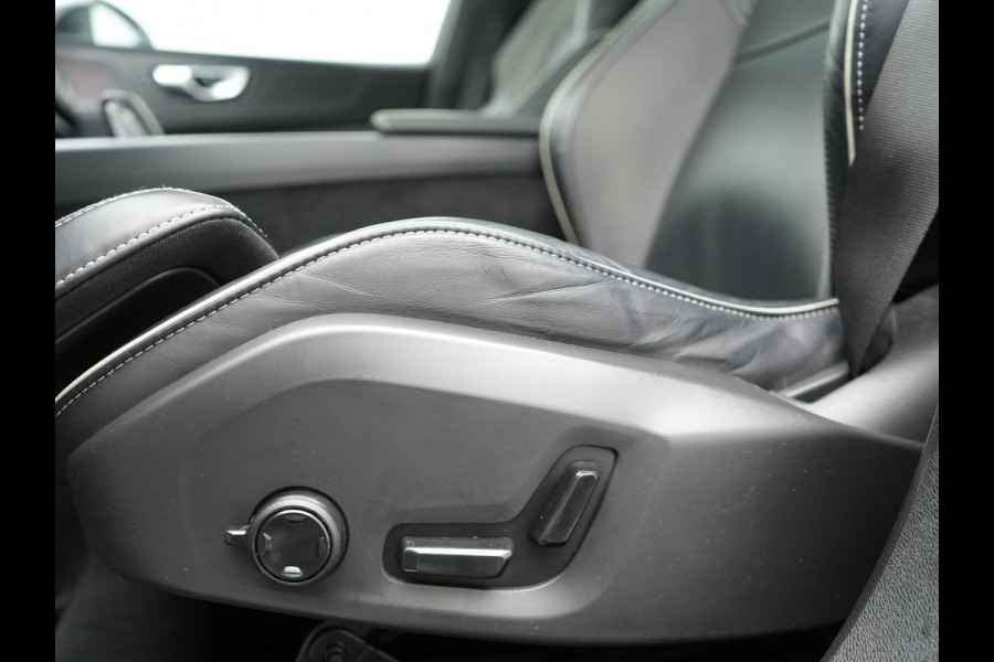 Volvo XC60 Recharge T8 AWD R-Design Plug In Hybrid 391pk Dealer O.H. PHEV | Panodak | Luchtvering | Head Up | Camera | Harman & Kardon | Sportstoelen Memory & Verwarmd | 21"L.M | Apple Carplay | Keyless | Blis | Virtual | Navigatie | DAB |