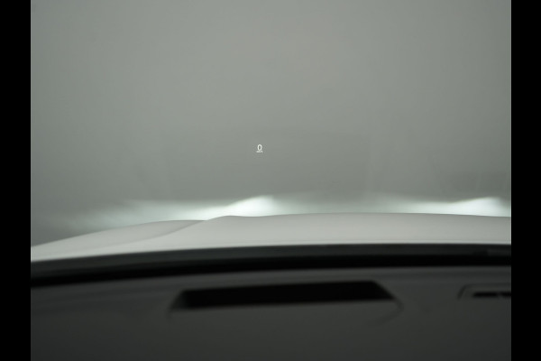 Volvo XC60 Recharge T8 AWD R-Design Plug In Hybrid 391pk Dealer O.H. PHEV | Panodak | Luchtvering | Head Up | Camera | Harman & Kardon | Sportstoelen Memory & Verwarmd | 21"L.M | Apple Carplay | Keyless | Blis | Virtual | Navigatie | DAB |