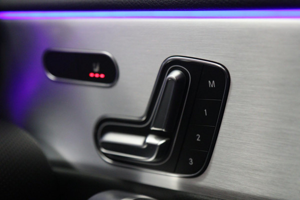 Mercedes-Benz CLA-Klasse 220 ORANGE EDITION Nap/Dealeronderhoud/Pano/Memory/Sfeer/Cam/carplay/BOMVOL