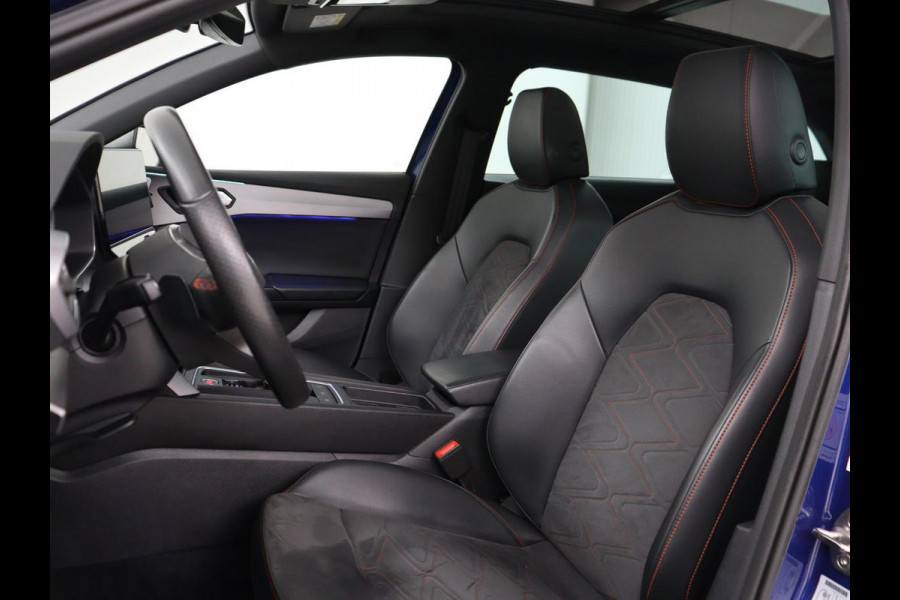 Seat Leon 1.4 TSI eHybrid PHEV FR | Panoramadak | Stoelverwarming | Leder/Alcantara | Adaptive cruise | Camera | Carplay | Navigatie | Stuurverwarming | Plug In