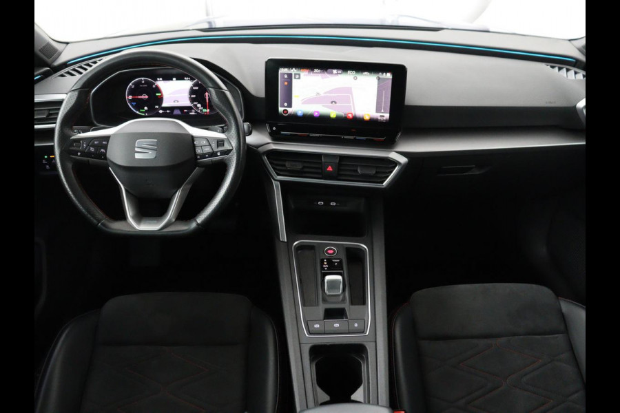 Seat Leon 1.4 TSI eHybrid PHEV FR | Panoramadak | Stoelverwarming | Leder/Alcantara | Adaptive cruise | Camera | Carplay | Navigatie | Stuurverwarming | Plug In