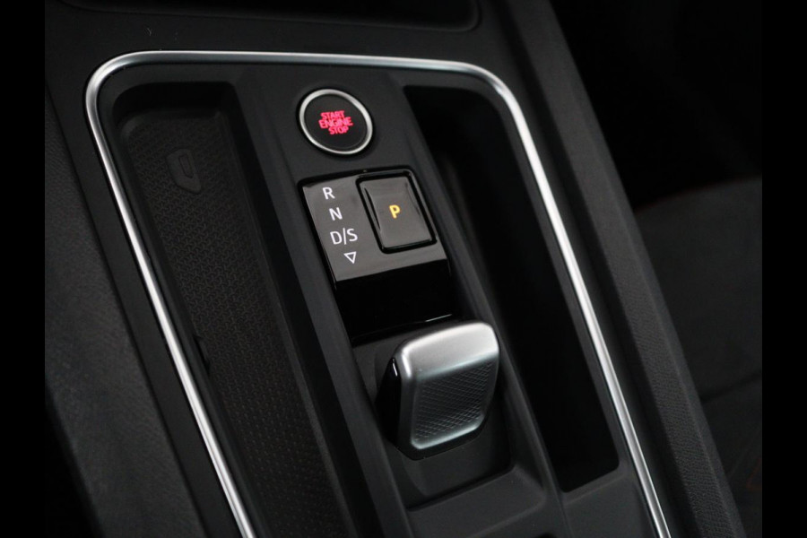 Seat Leon 1.4 TSI eHybrid PHEV FR | Panoramadak | Stoelverwarming | Leder/Alcantara | Adaptive cruise | Camera | Carplay | Navigatie | Stuurverwarming | Plug In