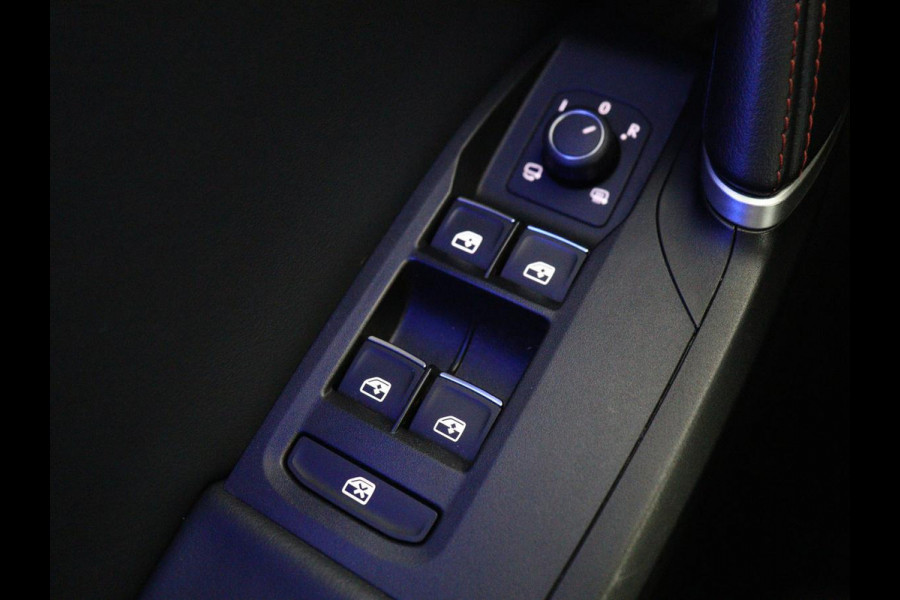 Seat Leon 1.4 TSI eHybrid PHEV FR | Panoramadak | Stoelverwarming | Leder/Alcantara | Adaptive cruise | Camera | Carplay | Navigatie | Stuurverwarming | Plug In