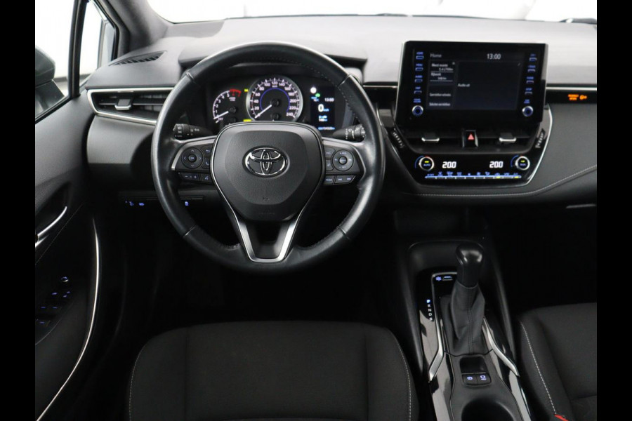 Toyota Corolla 1.8 Hybrid Business | Trekhaak | Camera | Adaptive cruise | Carplay | Full LED | Climate control | Bluetooth | DAB | Getint glas