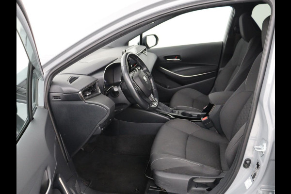 Toyota Corolla 1.8 Hybrid Business | Trekhaak | Camera | Adaptive cruise | Carplay | Full LED | Climate control | Bluetooth | DAB | Getint glas