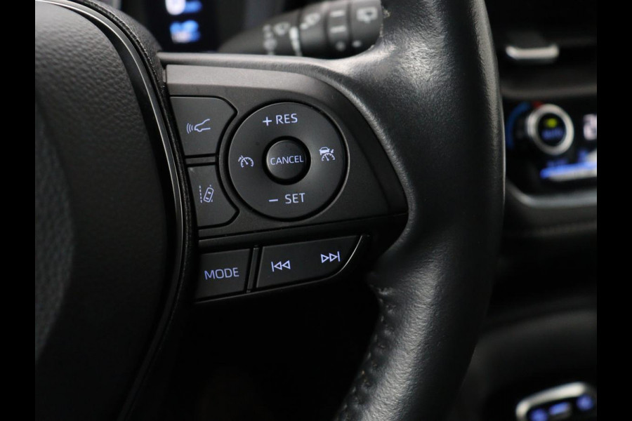 Toyota Corolla 1.8 Hybrid Business | Trekhaak | Camera | Adaptive cruise | Carplay | Full LED | Climate control | Bluetooth | DAB | Getint glas