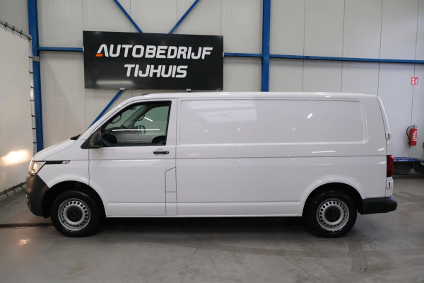 Volkswagen Transporter 2.0 TDI 150PK L2H1 Automaat - N.A.P. Airco, Navi, Cruise, Camera.