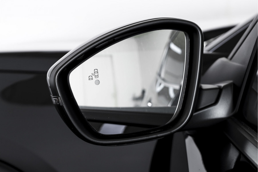 Peugeot 2008 1.2 Hybrid 145 Allure - Automaat | Dig. Cockpit | Adapt. Cruise | Stoelverw. | PDC | Camera | App. Connect | ECC | DAB | LM 17" | 5034
