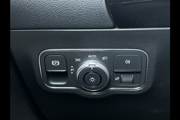 Mercedes-Benz B-Klasse 200 Business Solution AMG | Pano | Trekhaak | Memory | Sfeerverlichting