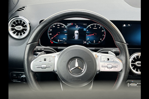 Mercedes-Benz B-Klasse 200 Business Solution AMG | Pano | Trekhaak | Memory | Sfeerverlichting
