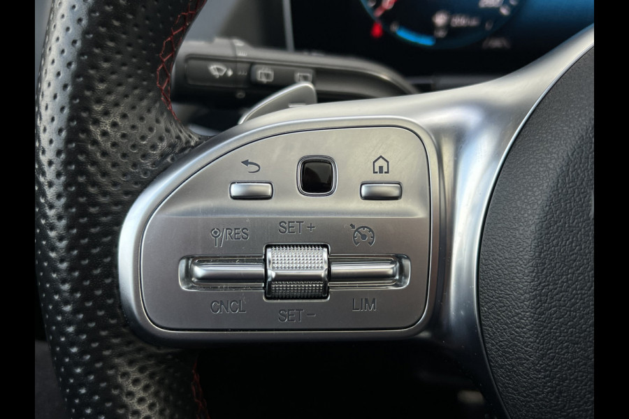 Mercedes-Benz B-Klasse 200 Business Solution AMG | Pano | Trekhaak | Memory | Sfeerverlichting