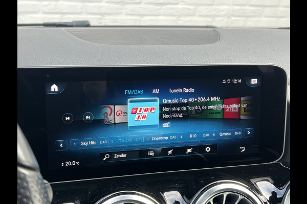 Mercedes-Benz B-Klasse 200 Business Solution AMG | Pano | Trekhaak | Memory | Sfeerverlichting