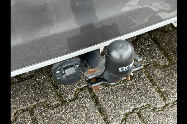 Mercedes-Benz B-Klasse 200 Business Solution AMG | Pano | Trekhaak | Memory | Sfeerverlichting