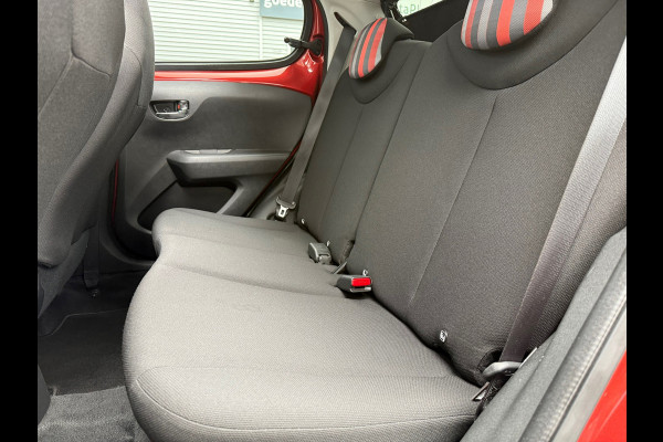 Peugeot 108 1.0 e-VTi Collection TOP! Media Apple/ Android - Climate - Camera - LED