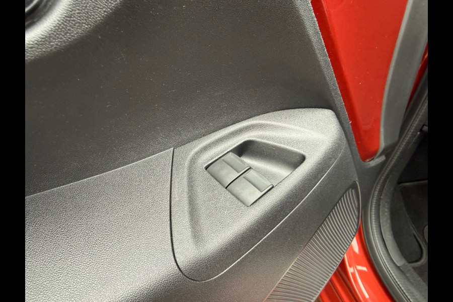 Peugeot 108 1.0 e-VTi Collection TOP! Media Apple/ Android - Climate - Camera - LED