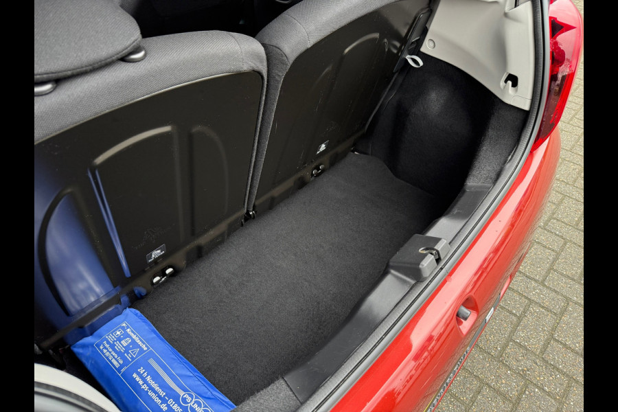 Peugeot 108 1.0 e-VTi Collection TOP! Media Apple/ Android - Climate - Camera - LED